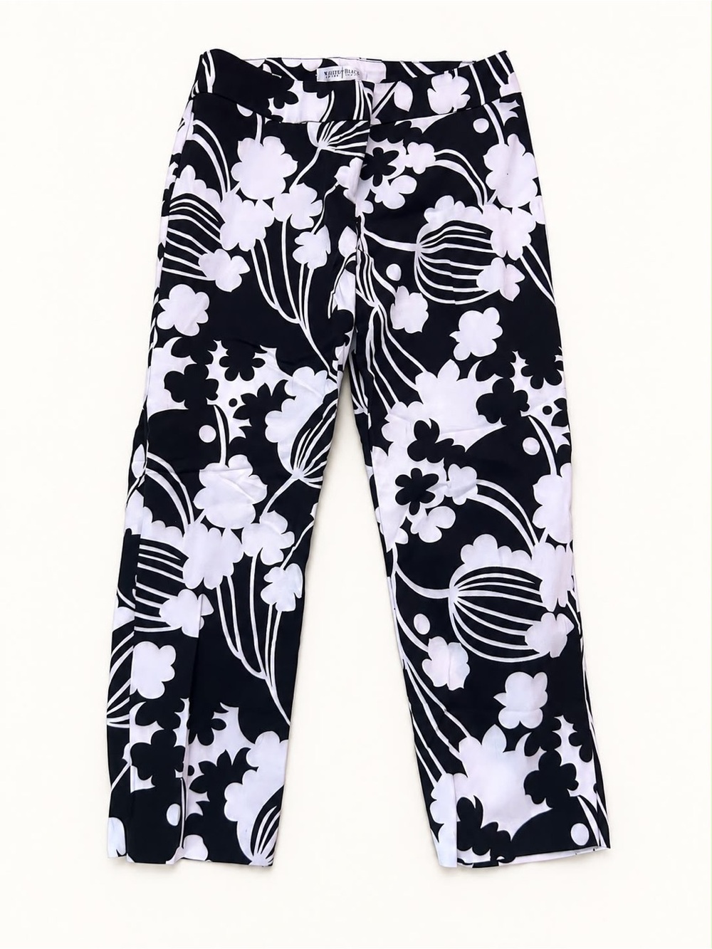 White House Black Market Black & White Floral Cropped Pants